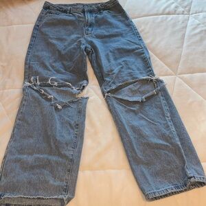 Size:  Medium W 4-6

Color: Blue

Condition: Good. Wore Many times